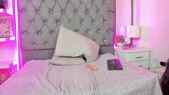 Valentina-Nova- webcam show