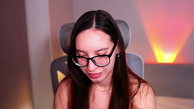 Živý XXX chat WhyEmmyCry