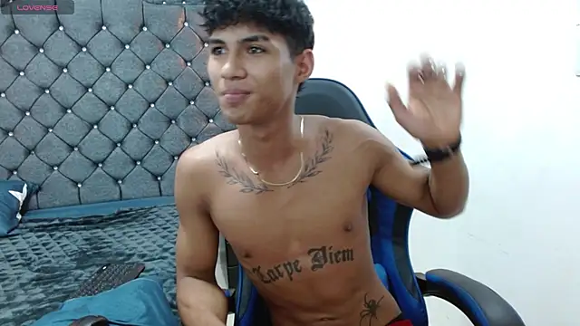 Show modela luka_big18 na web-kameri