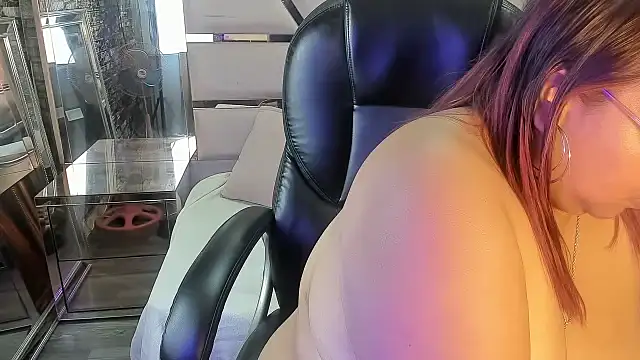 Shara_Oz: онлайн-секс-чат