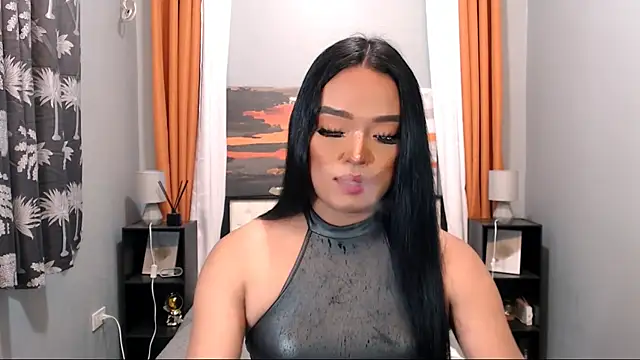 Fantacyloverr Adlı Modelin Canlı XXX Sohbeti