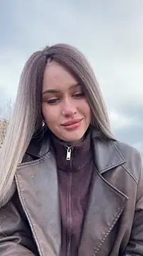 Chatroom XXX en direct de KikiWatson