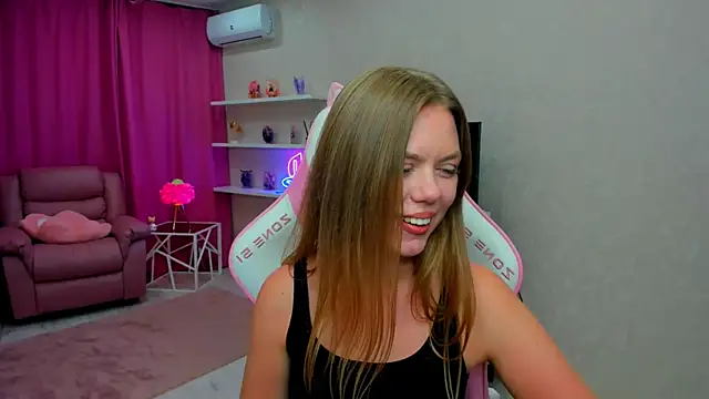 Chatroom XXX en direct de Strawberrye