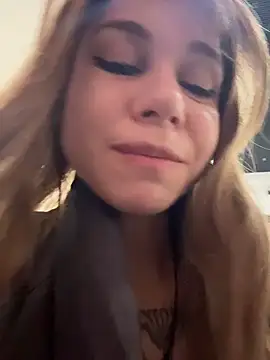 Show modela RosieSecret na web-kameri