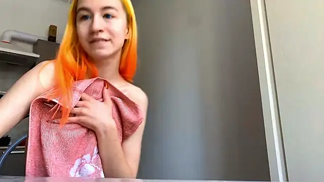 XXX chat uživo modela EmilyHein