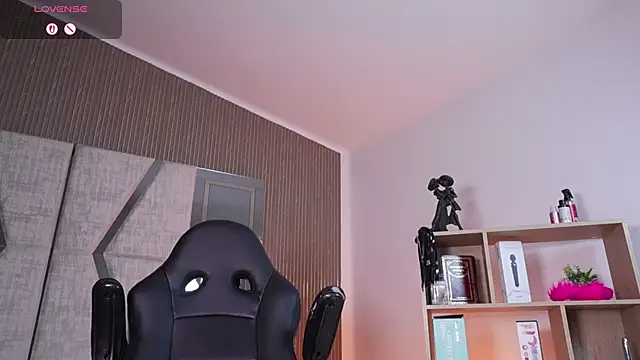 CleeoAdams_ Live XXX-chat