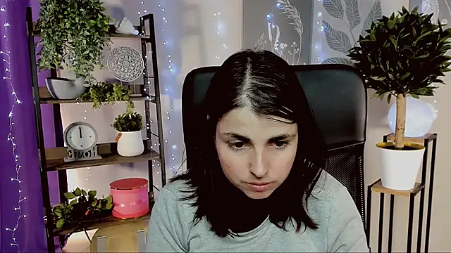 XXX chat uživo modela MartaEdams