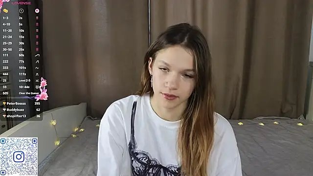 VelvetRisque: απευθείας συνομιλία ΧΧΧ