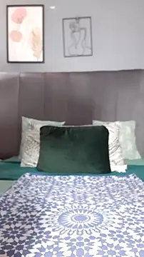 XXX chat uživo modela PearlSexxy69