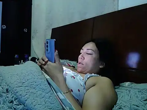 Sembang XXX Secara Langsung Laura_martin_