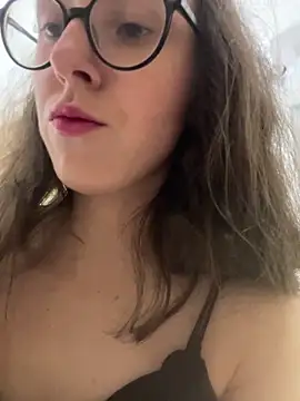 Chatroom XXX en direct de MartiniiSelenna