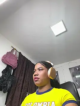 sharlottxl – Naživo XXX chat