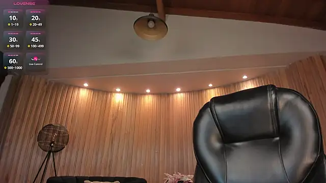 SarahYates – Naživo XXX chat