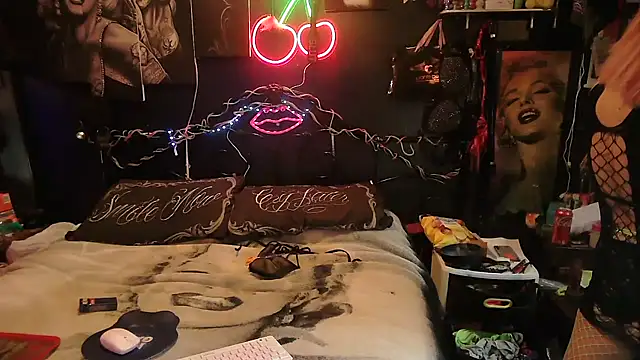 Chatroom XXX en direct de Splash_Queen420