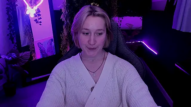 แชท XXX สดของ CinBellamy