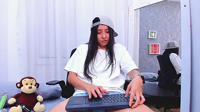 ViictoriiaSaenz – Naživo XXX chat