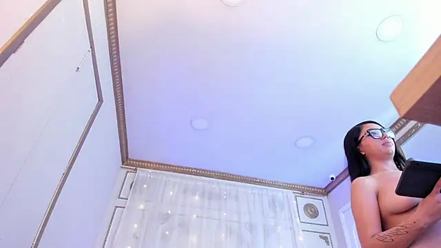 LiaLovet 라이브 XXX 채팅