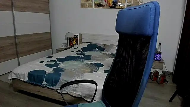 RobbyShawz Show in webcam