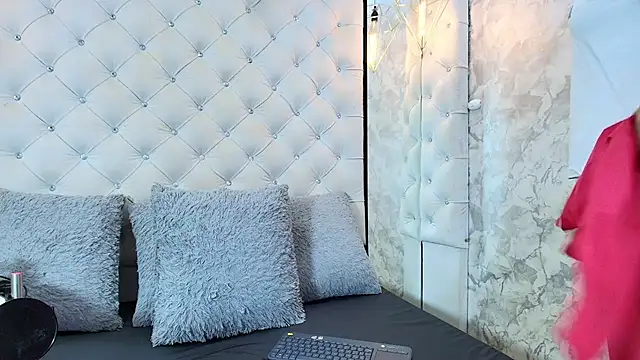 VALENTINA3x Chat XXX live