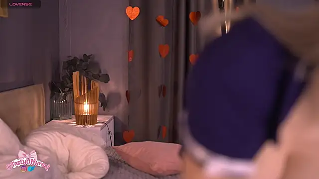 Sembang XXX Secara Langsung TastyTiffy