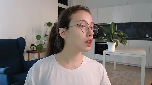 PamTrower Chat XXX live