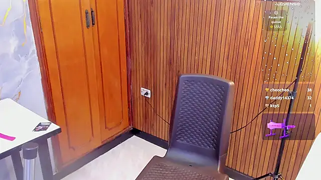 catalina_spec élő XXX-chatje