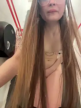 mmelicious' Live XXX Chat