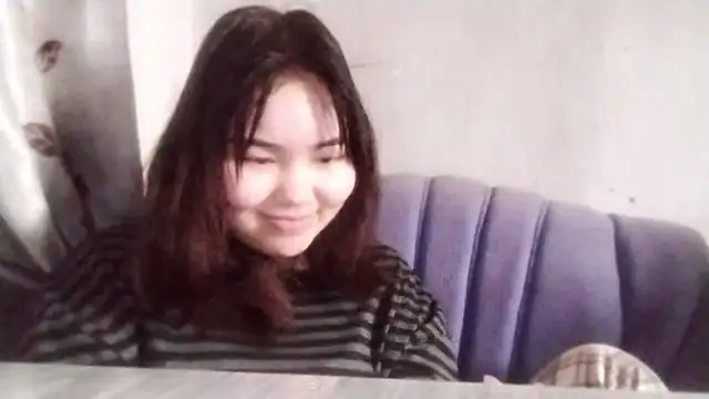 Chat +18 de MollyAsian ao vivo