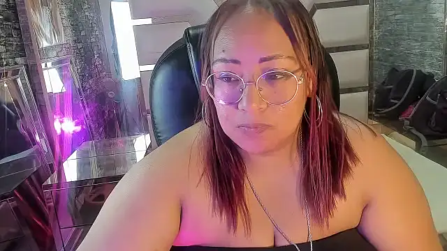 แชท XXX สดของ Shara_Oz