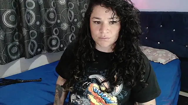 ANGELIQUE_KLANE's Live XXX Chat