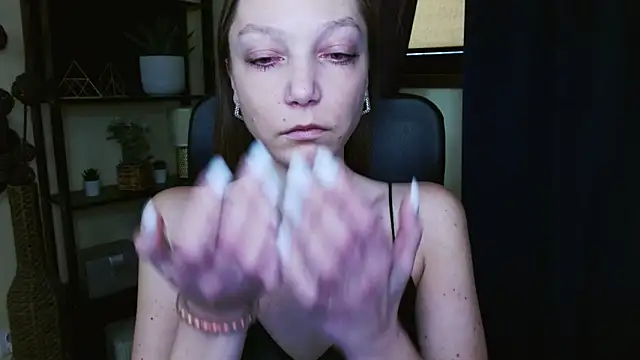 EmillyPlay's Live XXX Chat