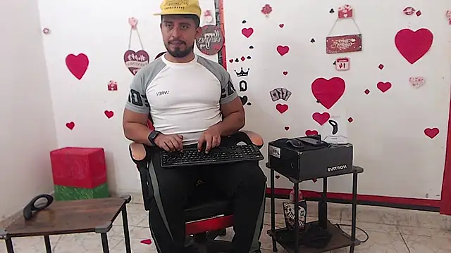 KalethBigDick: απευθείας συνομιλία ΧΧΧ