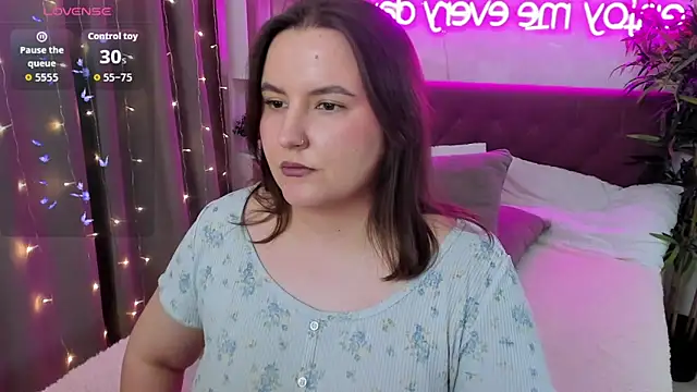 Chat +18 de FeralPeach ao vivo