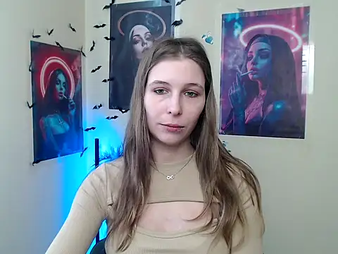 StrangerGi's Live XXX Chat