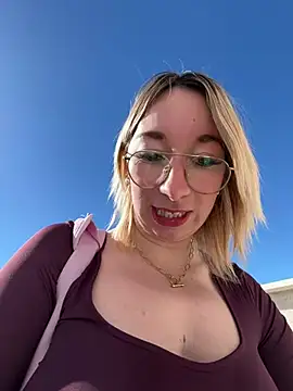 Chat +18 de Giuliana_baby ao vivo