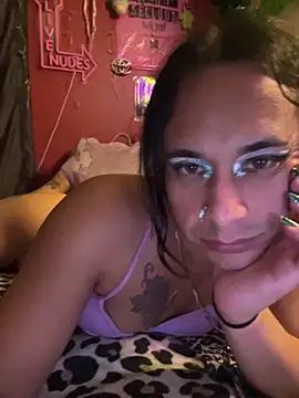 Онлайн чат XXX TranSexualJade95