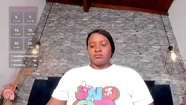 Emily_Brown18 লাইভ XXX চ্যাট