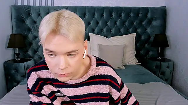 Je_Salvatore: απευθείας συνομιλία ΧΧΧ