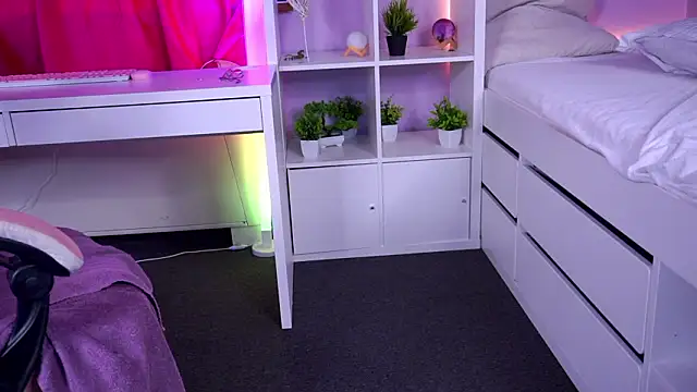 Chat +18 de MistyReeds ao vivo