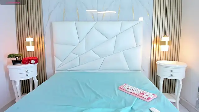 naomibely's Webcam Show