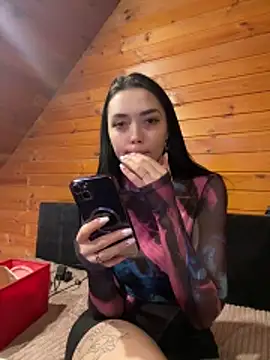 HoTMiA666 即時 XXX 聊天