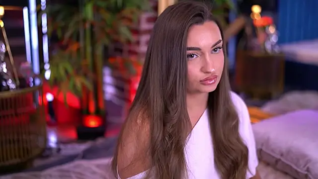 MillaSerene Chat XXX in diretta