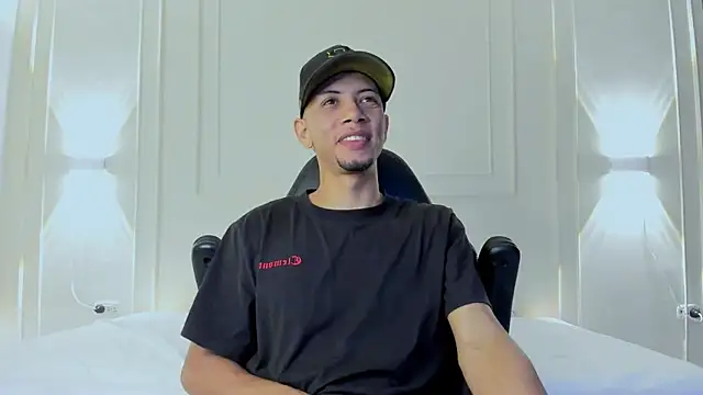 XXX chat uživo modela Jordan_Crew