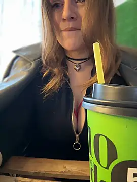 CrazyTori Obrolan Langsung XXX