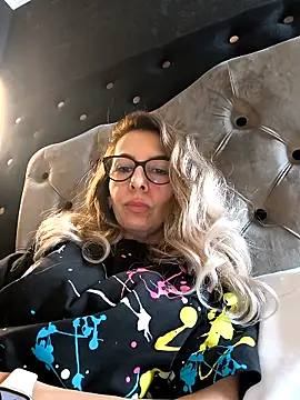 SukyGirlのライブXXXチャット