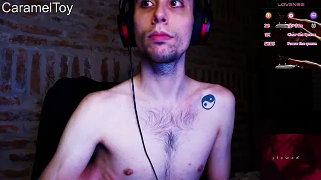 XXX chat uživo modela CaramelToy