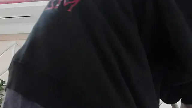 NikoStone_ élő XXX-chatje