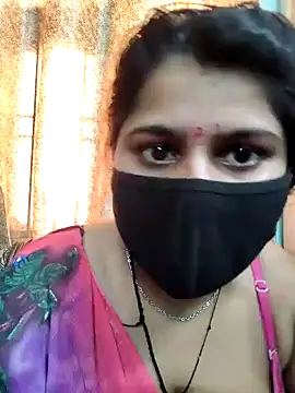 Hotty-simran Show in webcam