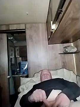 Reddog833のライブXXXチャット