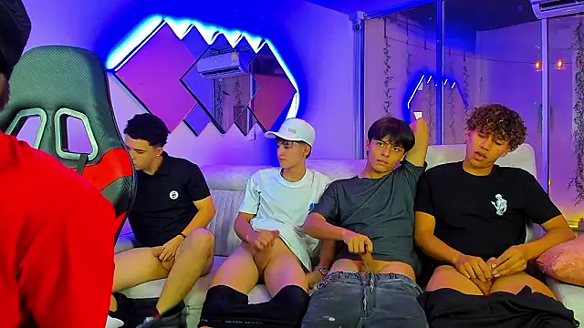 Houseofwarrios live XXX chat